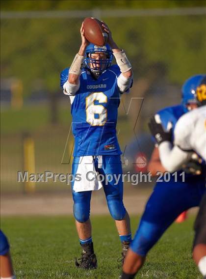 Thumbnail 3 in Rio Linda @ Del Campo photogallery.