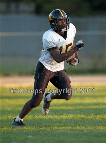Thumbnail 3 in Rio Linda @ Del Campo photogallery.