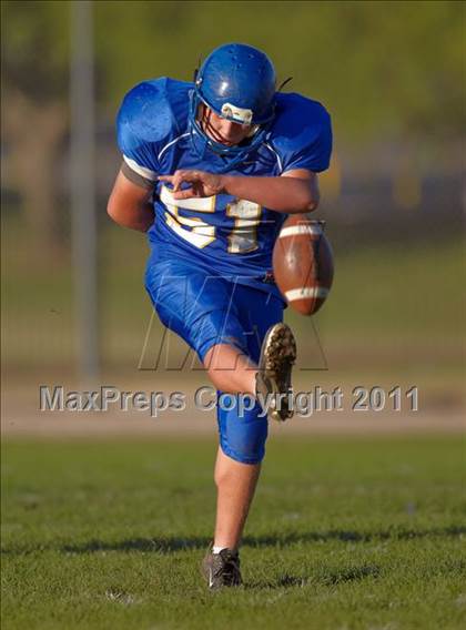 Thumbnail 3 in Rio Linda @ Del Campo photogallery.