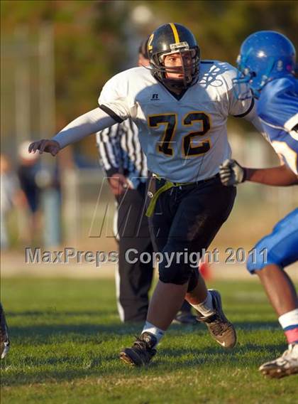 Thumbnail 3 in Rio Linda @ Del Campo photogallery.