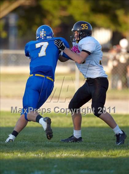 Thumbnail 3 in Rio Linda @ Del Campo photogallery.
