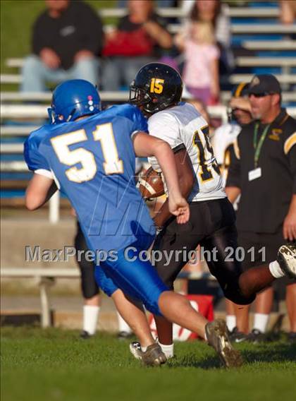 Thumbnail 2 in Rio Linda @ Del Campo photogallery.
