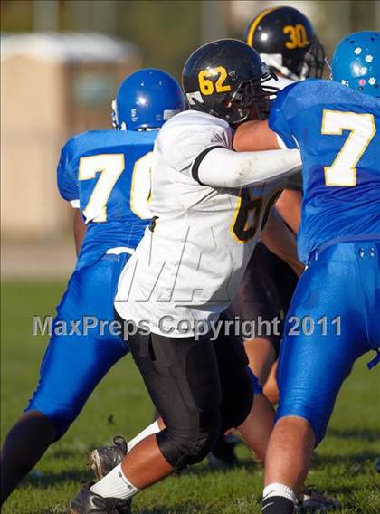 Thumbnail 3 in Rio Linda @ Del Campo photogallery.