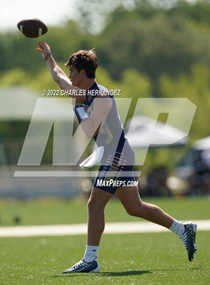 Thumbnail 2 in Lake Belton vs Lake Creek (Texas 7 on 7 State Qualifier) photogallery.