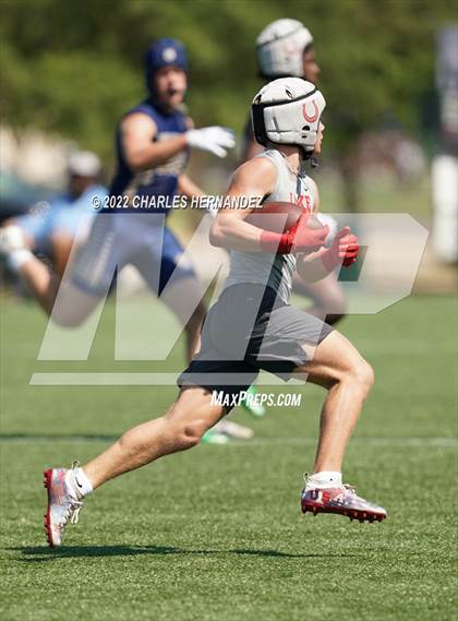 Thumbnail 3 in Lake Belton vs Lake Creek (Texas 7 on 7 State Qualifier) photogallery.