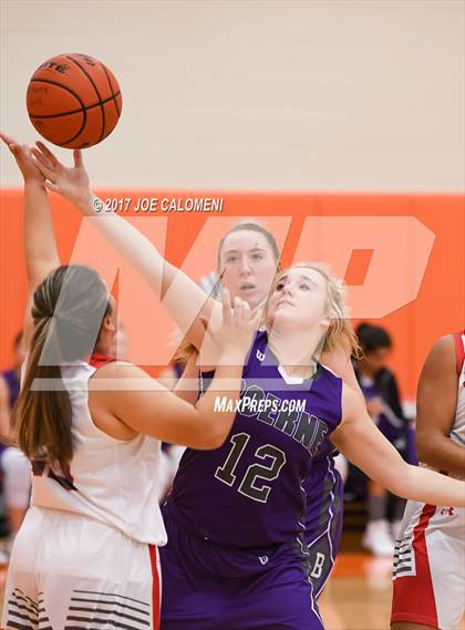 Thumbnail 2 in Boerne vs Lee [Robert E.] (SAISD Invitational) photogallery.