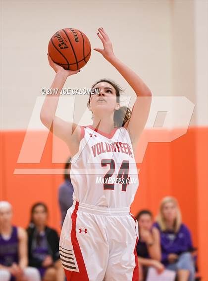 Thumbnail 1 in Boerne vs Lee [Robert E.] (SAISD Invitational) photogallery.