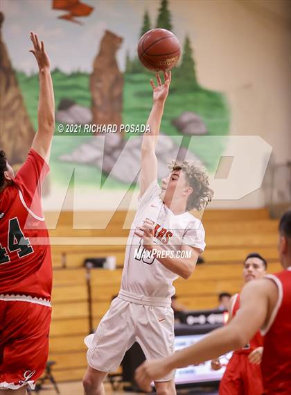 Thumbnail 3 in Lindsay @ Selma photogallery.
