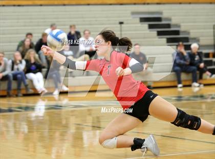 Thumbnail 1 in Anchor Bay vs Port Huron Northern (MHSAA District Semifinal) photogallery.