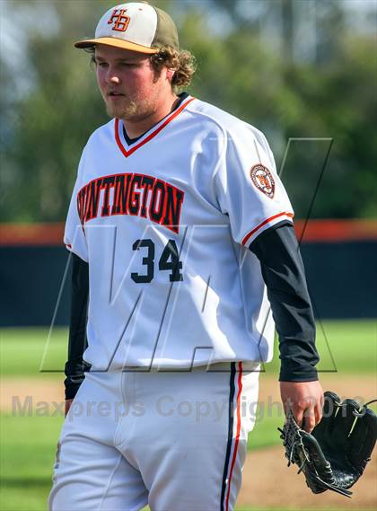 Thumbnail 2 in Huntington Beach vs. Los Alamitos photogallery.