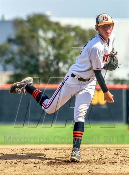 Thumbnail 1 in Huntington Beach vs. Los Alamitos photogallery.