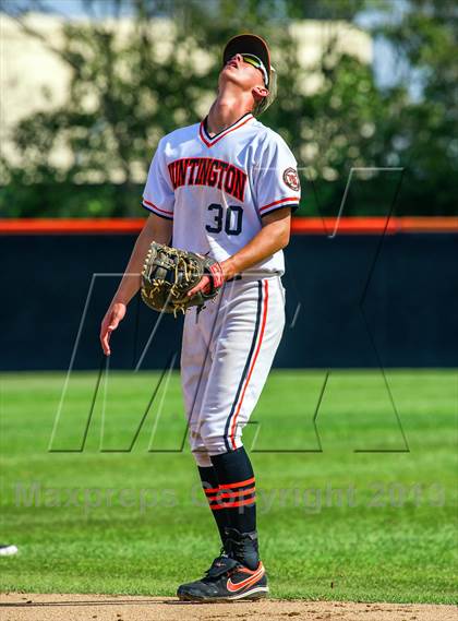 Thumbnail 2 in Huntington Beach vs. Los Alamitos photogallery.