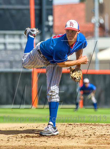 Thumbnail 2 in Huntington Beach vs. Los Alamitos photogallery.