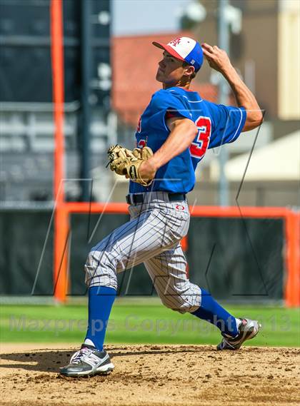 Thumbnail 3 in Huntington Beach vs. Los Alamitos photogallery.