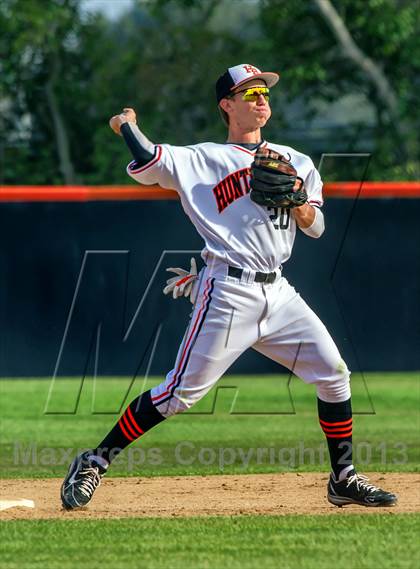 Thumbnail 2 in Huntington Beach vs. Los Alamitos photogallery.