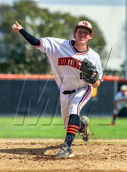 Thumbnail 1 in Huntington Beach vs. Los Alamitos photogallery.