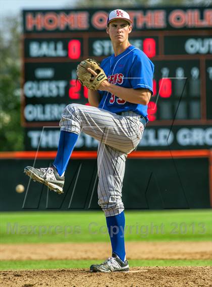Thumbnail 2 in Huntington Beach vs. Los Alamitos photogallery.