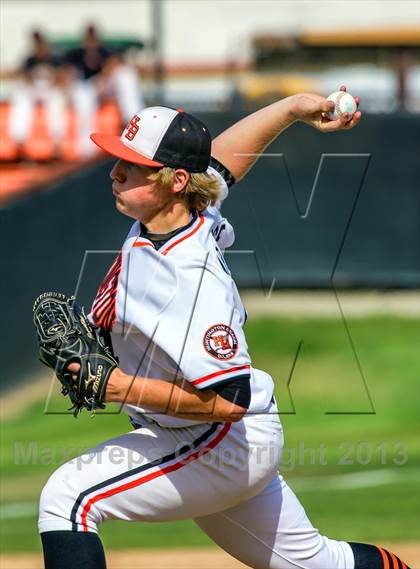 Thumbnail 2 in Huntington Beach vs. Los Alamitos photogallery.