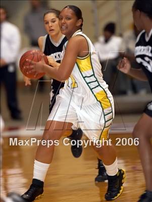 Thumbnail 3 in Stockdale vs West-Bakersfield (CS D1 Final) photogallery.