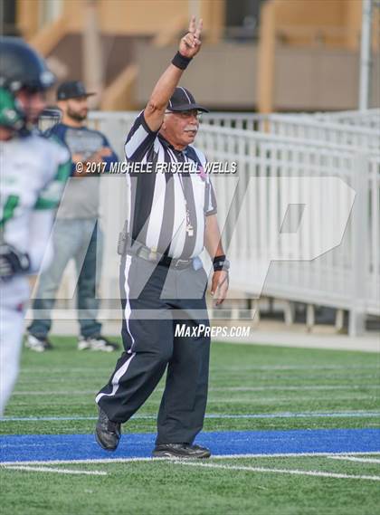 Thumbnail 1 in Lincoln vs Hilltop (SDFL Kickoff Classic) photogallery.