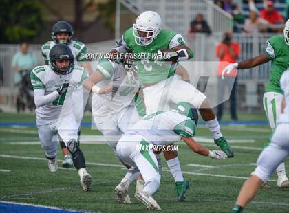 Thumbnail 3 in Lincoln vs Hilltop (SDFL Kickoff Classic) photogallery.