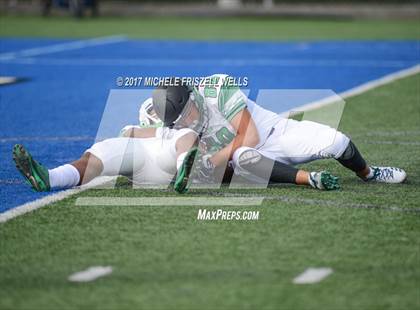 Thumbnail 2 in Lincoln vs Hilltop (SDFL Kickoff Classic) photogallery.