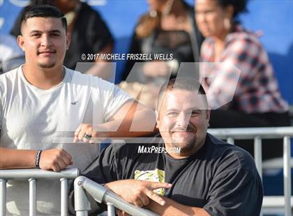 Thumbnail 2 in Lincoln vs Hilltop (SDFL Kickoff Classic) photogallery.