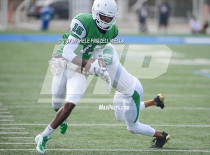 Thumbnail 1 in Lincoln vs Hilltop (SDFL Kickoff Classic) photogallery.