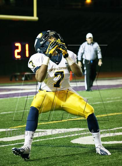 Thumbnail 1 in Upper St. Clair vs. Central Catholic photogallery.