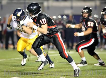 Thumbnail 1 in Upper St. Clair vs. Central Catholic photogallery.