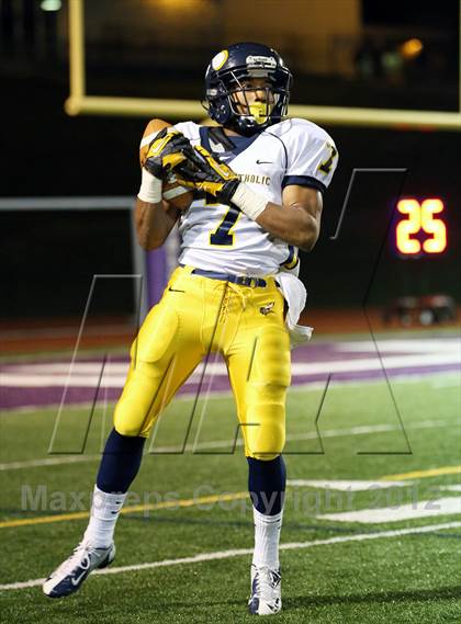 Thumbnail 2 in Upper St. Clair vs. Central Catholic photogallery.