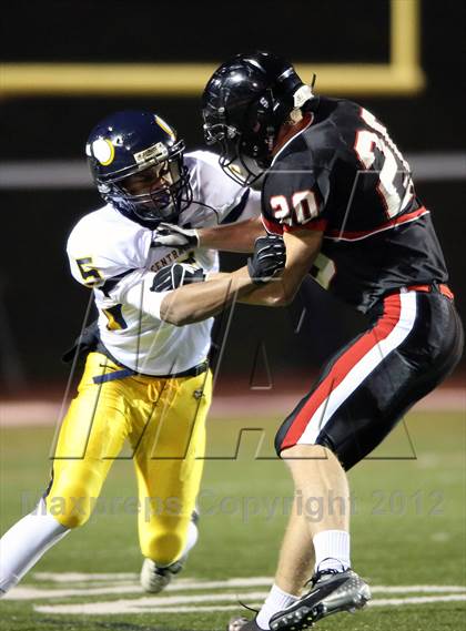 Thumbnail 2 in Upper St. Clair vs. Central Catholic photogallery.
