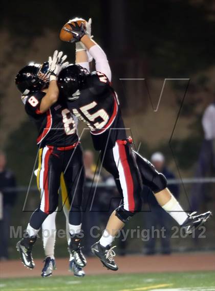 Thumbnail 3 in Upper St. Clair vs. Central Catholic photogallery.