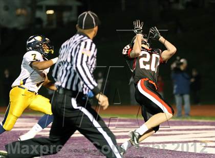 Thumbnail 2 in Upper St. Clair vs. Central Catholic photogallery.