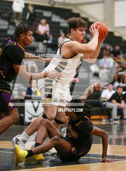 Thumbnail 2 in Sabine Pass @ Vidor photogallery.