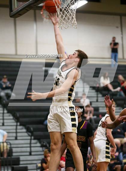 Thumbnail 2 in Sabine Pass @ Vidor photogallery.