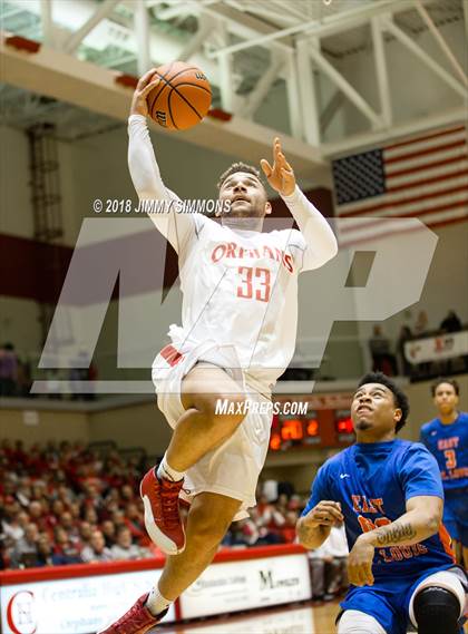 Thumbnail 1 in Centralia vs. East St. Louis (IHSA 3A Sectional) photogallery.