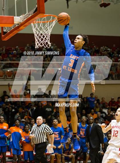 Thumbnail 1 in Centralia vs. East St. Louis (IHSA 3A Sectional) photogallery.