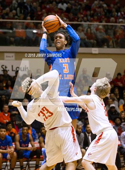 Thumbnail 2 in Centralia vs. East St. Louis (IHSA 3A Sectional) photogallery.