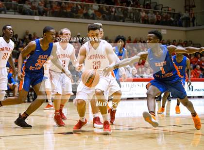 Thumbnail 2 in Centralia vs. East St. Louis (IHSA 3A Sectional) photogallery.