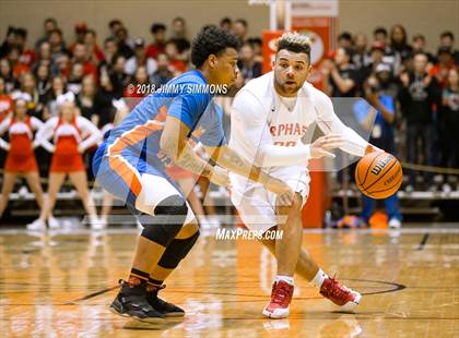 Thumbnail 1 in Centralia vs. East St. Louis (IHSA 3A Sectional) photogallery.
