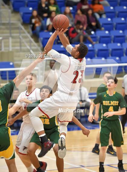 Thumbnail 1 in Stevens [John Paul] vs Holmes photogallery.