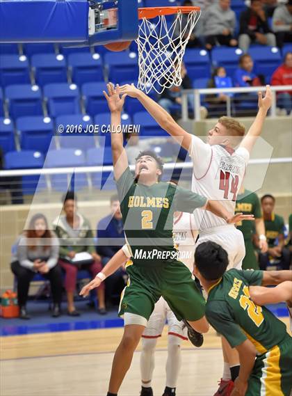 Thumbnail 3 in Stevens [John Paul] vs Holmes photogallery.