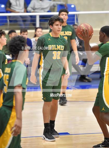 Thumbnail 3 in Stevens [John Paul] vs Holmes photogallery.