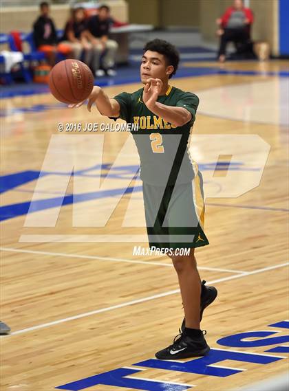 Thumbnail 2 in Stevens [John Paul] vs Holmes photogallery.