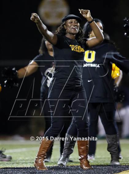 Thumbnail 2 in Encinal @ Bishop O'Dowd photogallery.