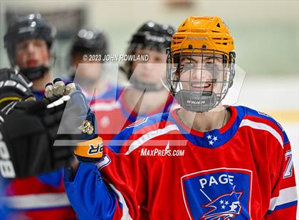 Thumbnail 3 in Page vs Station Camp photogallery.