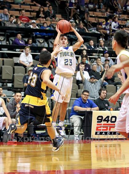 Thumbnail 3 in Tranquillity vs. Laton (CIF CS D5 Final) photogallery.