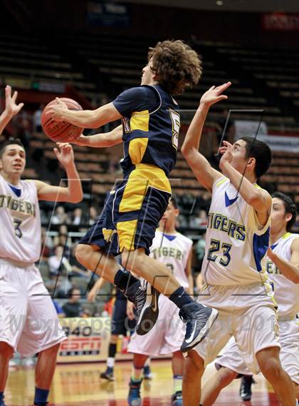 Thumbnail 3 in Tranquillity vs. Laton (CIF CS D5 Final) photogallery.