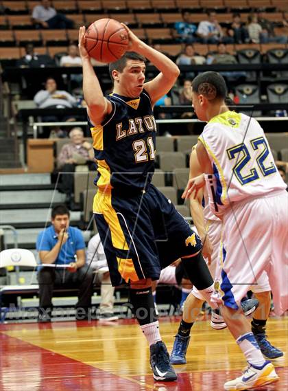 Thumbnail 2 in Tranquillity vs. Laton (CIF CS D5 Final) photogallery.